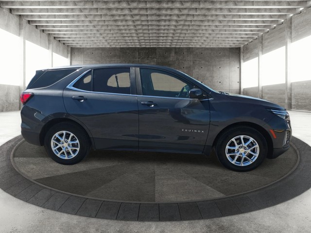 Chevrolet Equinox Vehicle Full-screen Gallery Image 04