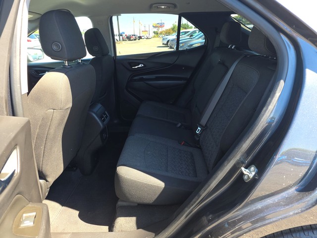 Chevrolet Equinox Vehicle Full-screen Gallery Image 10