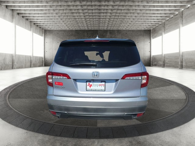 Honda Pilot Vehicle Full-screen Gallery Image 06