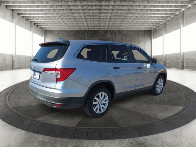 Honda Pilot Vehicle Full-screen Gallery Image 07