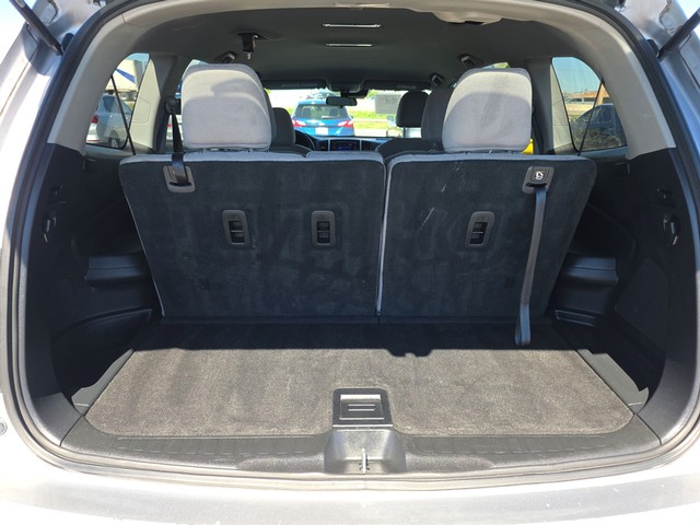 Honda Pilot Vehicle Full-screen Gallery Image 11