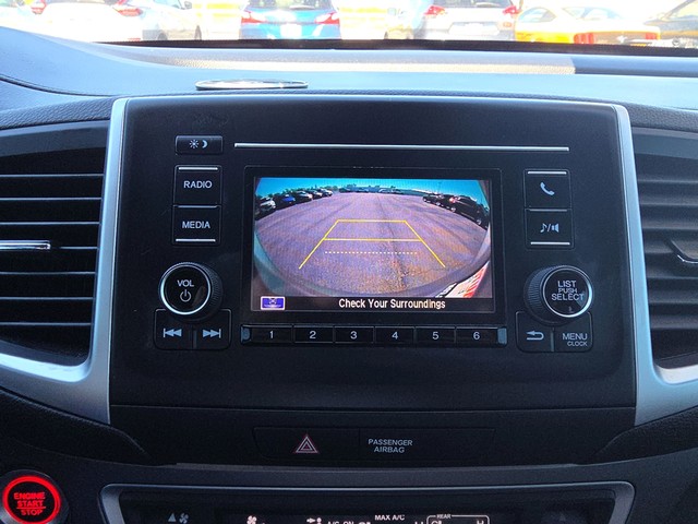 Honda Pilot Vehicle Full-screen Gallery Image 17