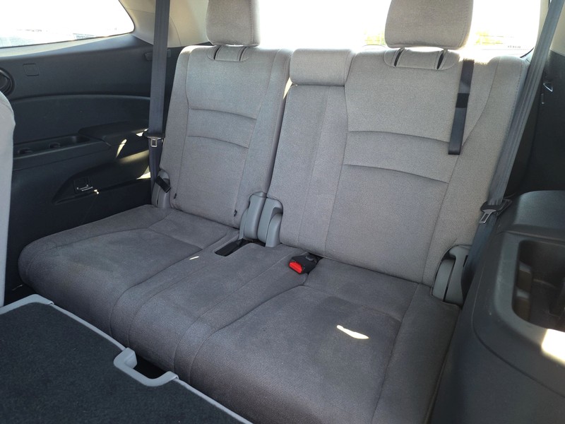Honda Pilot Vehicle Full-screen Gallery Image 18