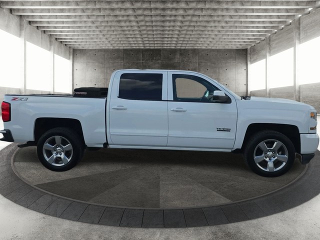 Chevrolet Silverado 1500 Vehicle Full-screen Gallery Image 04
