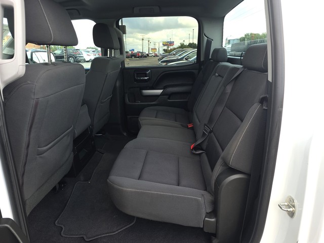 Chevrolet Silverado 1500 Vehicle Full-screen Gallery Image 10