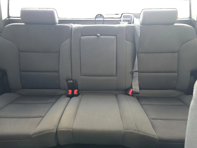 Chevrolet Silverado 1500 Vehicle Full-screen Gallery Image 12