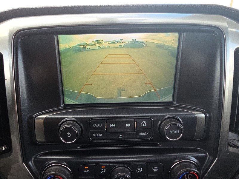 Chevrolet Silverado 1500 Vehicle Full-screen Gallery Image 16
