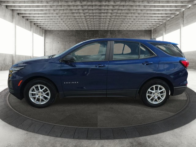 Chevrolet Equinox Vehicle Full-screen Gallery Image 05
