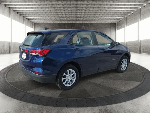Chevrolet Equinox Vehicle Full-screen Gallery Image 07
