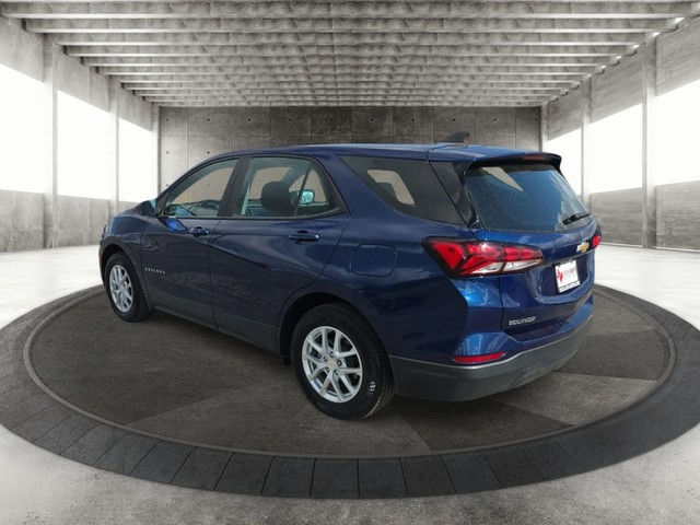 Chevrolet Equinox Vehicle Full-screen Gallery Image 08