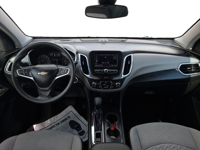 Chevrolet Equinox Vehicle Full-screen Gallery Image 16