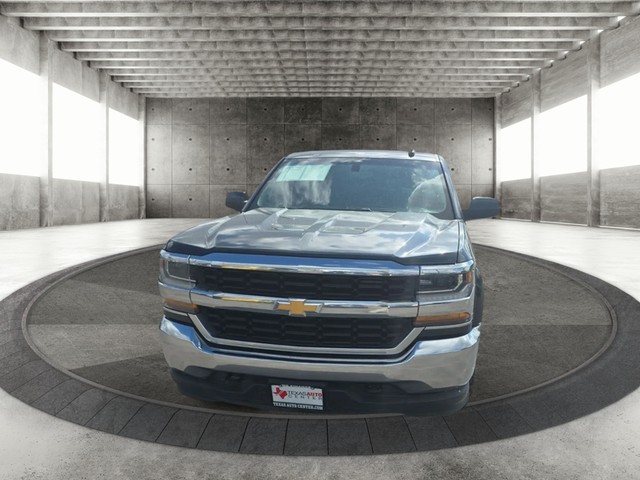 Chevrolet Silverado 1500 LD Vehicle Full-screen Gallery Image 03