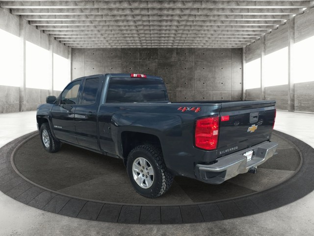 Chevrolet Silverado 1500 LD Vehicle Full-screen Gallery Image 08