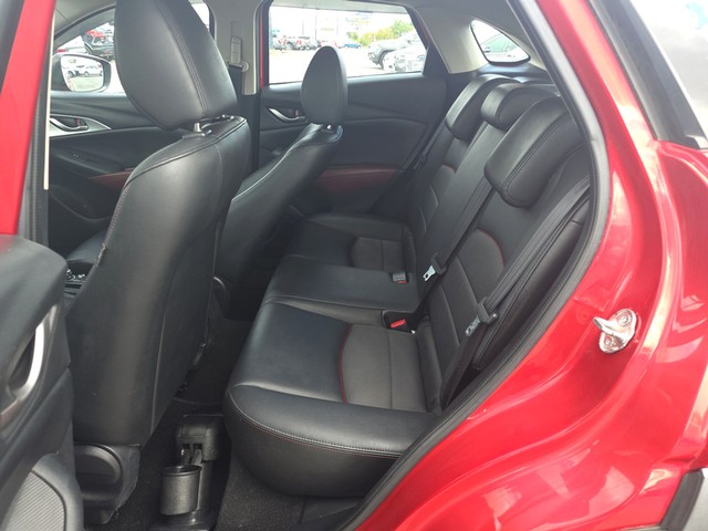 Mazda CX-3 Vehicle Full-screen Gallery Image 10