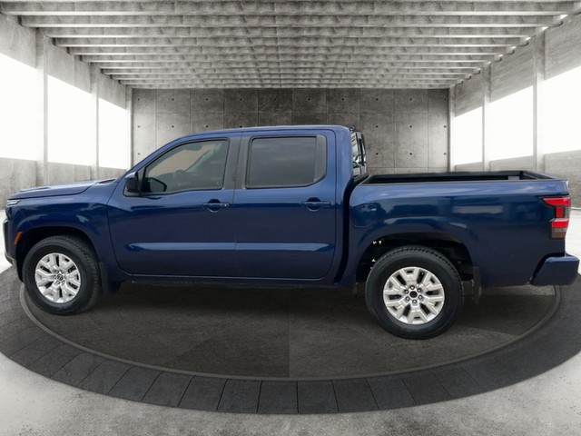 Nissan Frontier Vehicle Full-screen Gallery Image 05