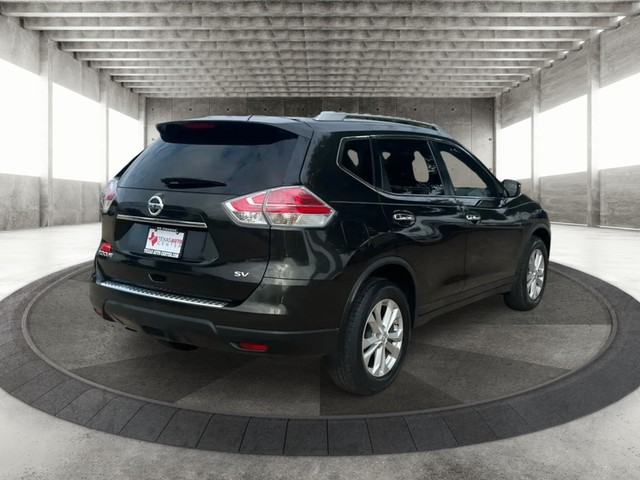 Nissan Rogue Vehicle Full-screen Gallery Image 07