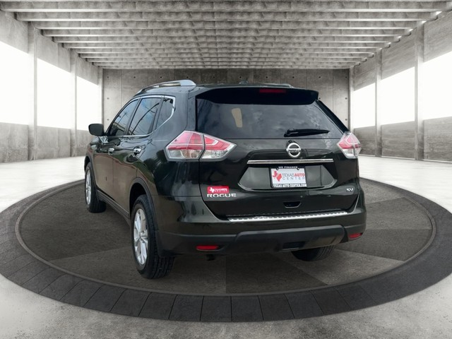 Nissan Rogue Vehicle Full-screen Gallery Image 08