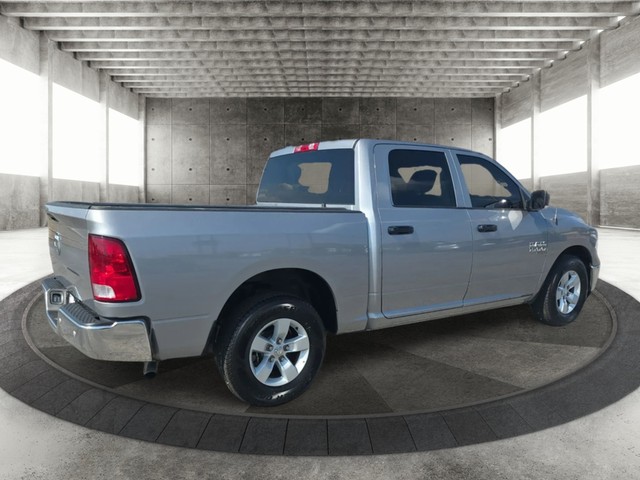 Ram 1500 Classic Vehicle Full-screen Gallery Image 07