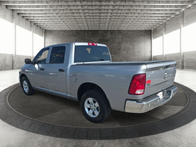Ram 1500 Classic Vehicle Full-screen Gallery Image 08