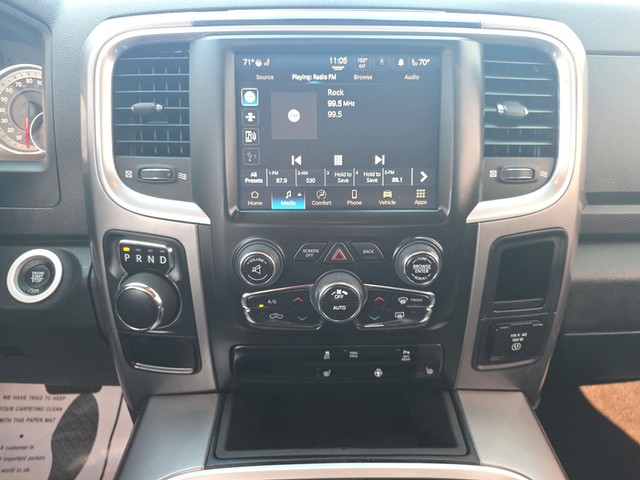 Ram 1500 Classic Vehicle Full-screen Gallery Image 11
