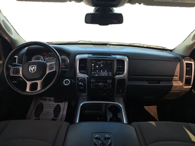 Ram 1500 Classic Vehicle Full-screen Gallery Image 15