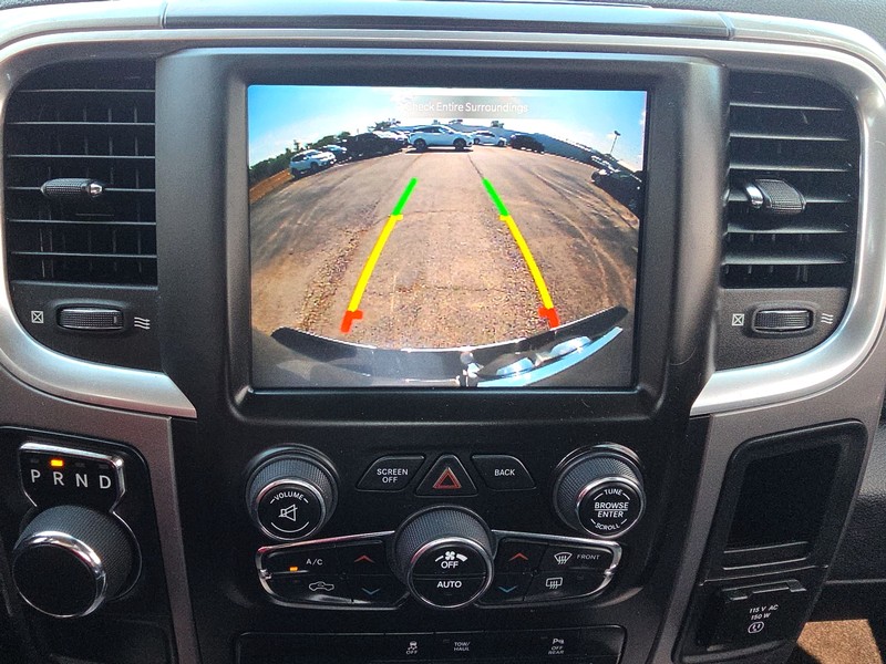 Ram 1500 Classic Vehicle Full-screen Gallery Image 16