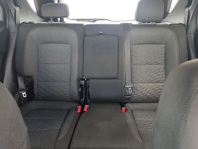 Chevrolet Equinox Vehicle Full-screen Gallery Image 13