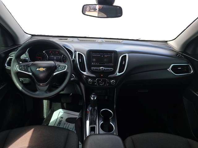Chevrolet Equinox Vehicle Full-screen Gallery Image 16