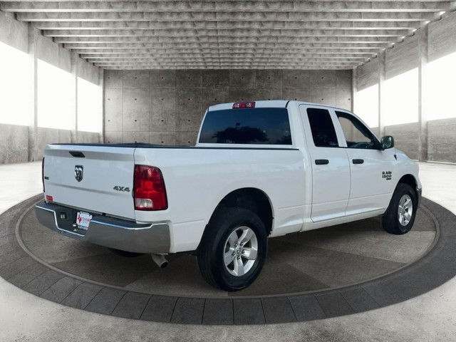 Ram 1500 Classic Vehicle Full-screen Gallery Image 07