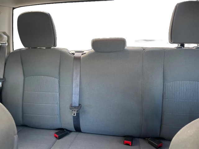 Ram 1500 Classic Vehicle Full-screen Gallery Image 13