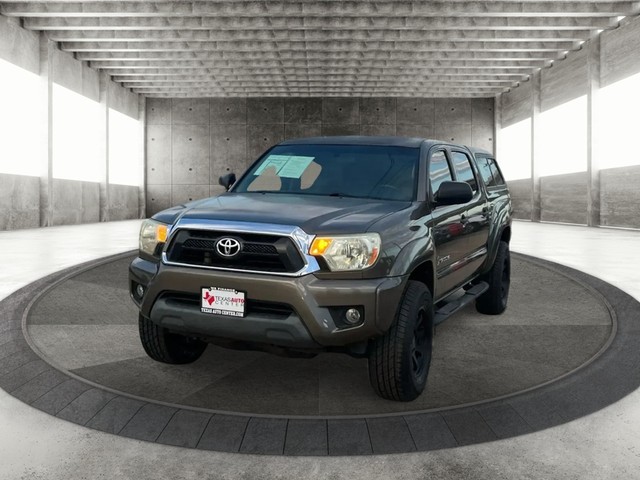 Toyota Tacoma Vehicle Full-screen Gallery Image 03
