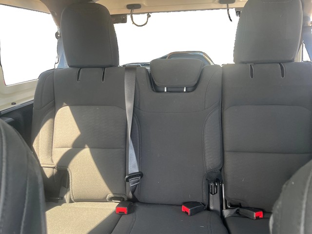 Jeep Wrangler Unlimited Vehicle Full-screen Gallery Image 12