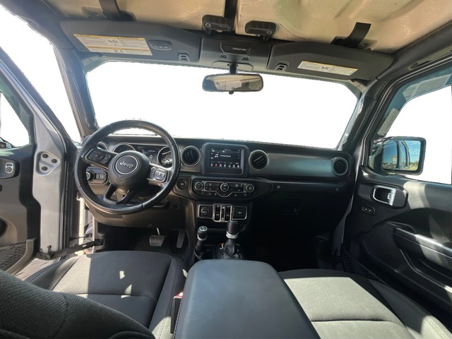 Jeep Wrangler Unlimited Vehicle Full-screen Gallery Image 15