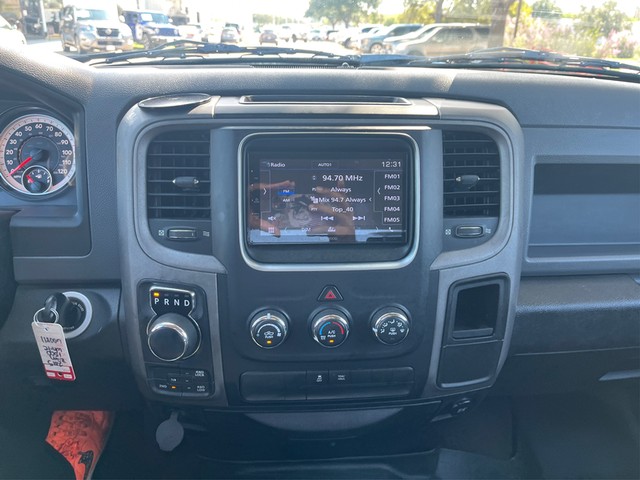 Ram 1500 Vehicle Full-screen Gallery Image 17