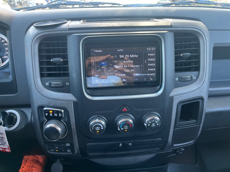 Ram 1500 Vehicle Full-screen Gallery Image 18
