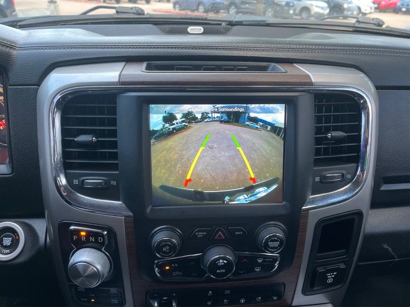 Ram 1500 Vehicle Full-screen Gallery Image 16