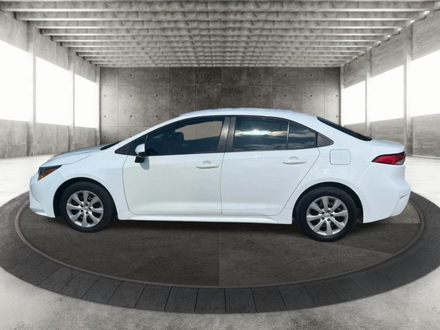 Toyota Corolla Vehicle Full-screen Gallery Image 05