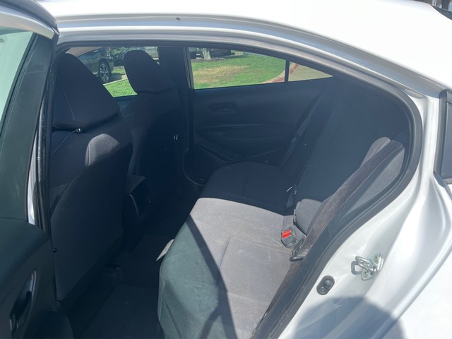Toyota Corolla Vehicle Full-screen Gallery Image 10
