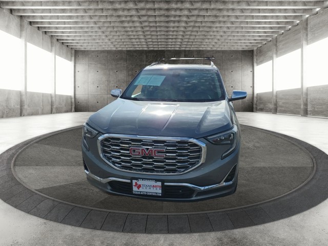 GMC Terrain Vehicle Full-screen Gallery Image 03