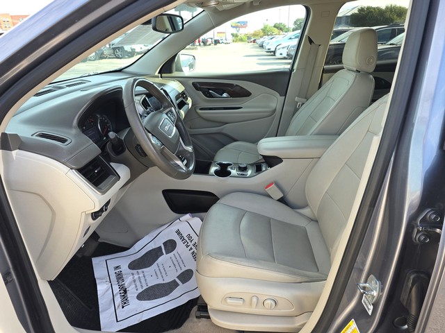 GMC Terrain Vehicle Full-screen Gallery Image 09