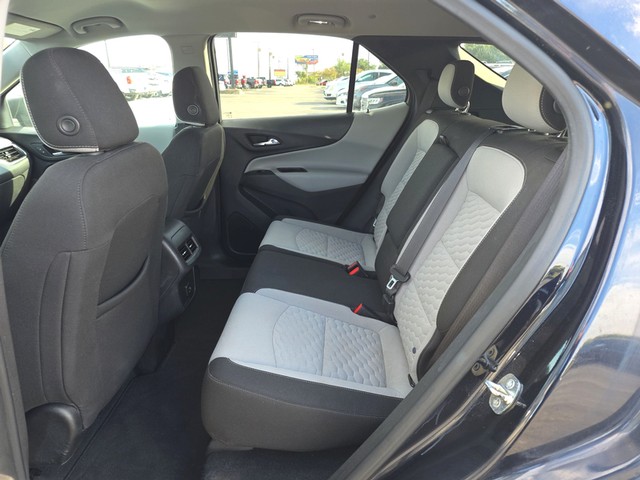 Chevrolet Equinox Vehicle Full-screen Gallery Image 10