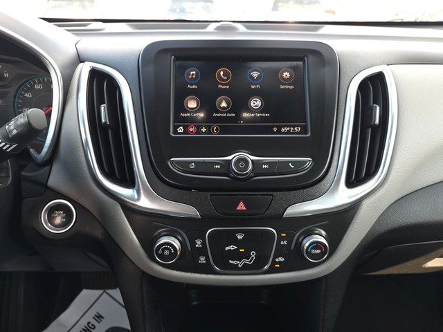 Chevrolet Equinox Vehicle Full-screen Gallery Image 12