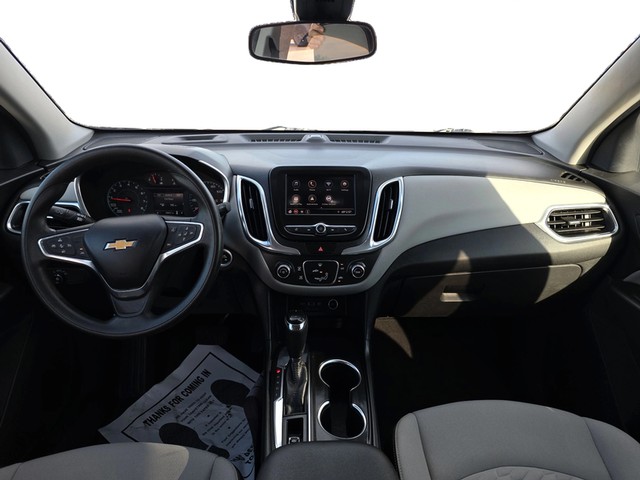 Chevrolet Equinox Vehicle Full-screen Gallery Image 16