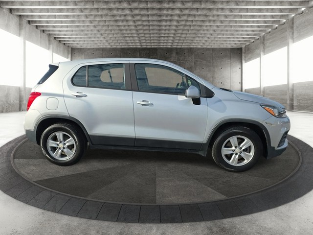 Chevrolet Trax Vehicle Full-screen Gallery Image 04