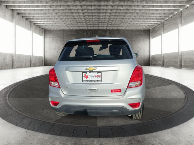 Chevrolet Trax Vehicle Full-screen Gallery Image 06