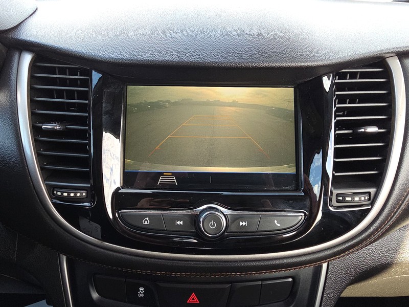 Chevrolet Trax Vehicle Full-screen Gallery Image 17