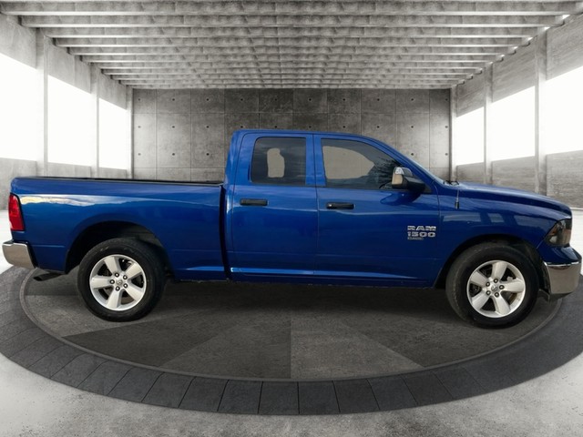 Ram 1500 Classic Vehicle Full-screen Gallery Image 04