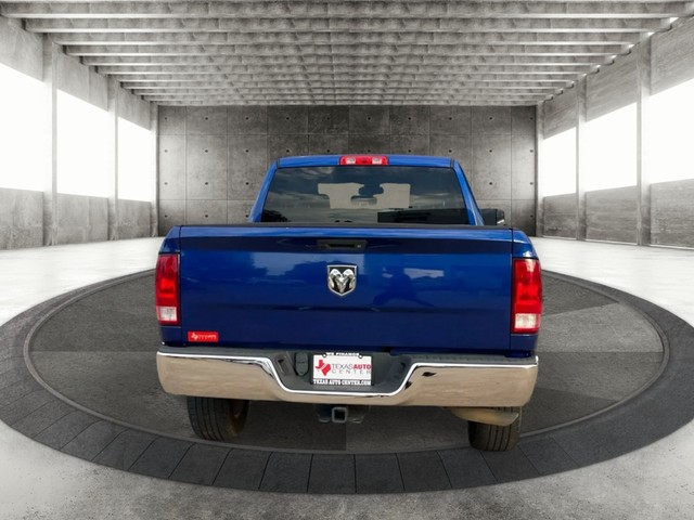 Ram 1500 Classic Vehicle Full-screen Gallery Image 06