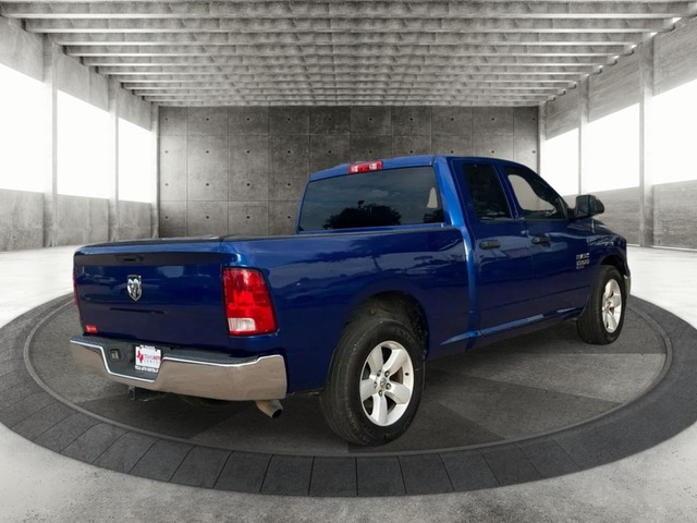 Ram 1500 Classic Vehicle Full-screen Gallery Image 07