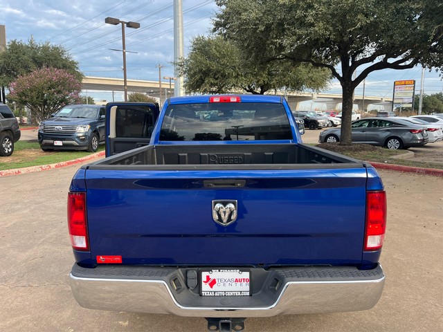 Ram 1500 Classic Vehicle Full-screen Gallery Image 11